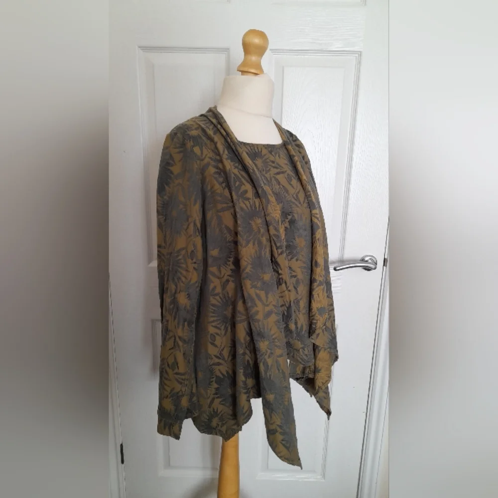 Grizas S UK 10 Cotton Silk Green Floral Layered Top - Picture 3 of 9